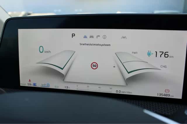 Kia EV6 (2022) thumbnail 35