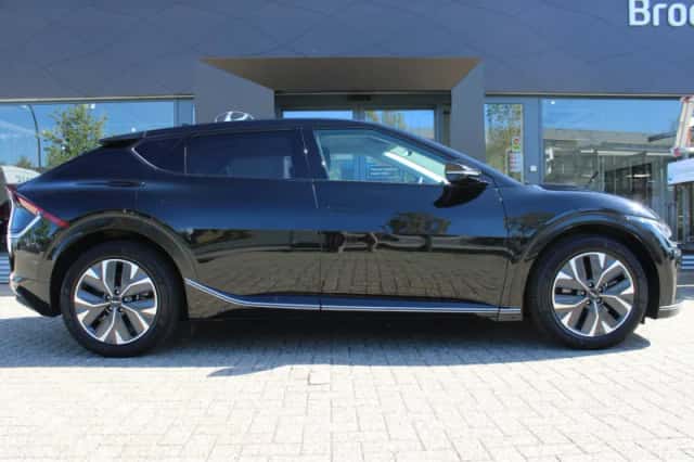 Kia EV6 (2022) thumbnail 5