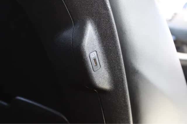 Kia EV6 (2022) thumbnail 43
