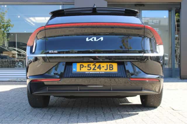 Kia EV6 (2022) thumbnail 6