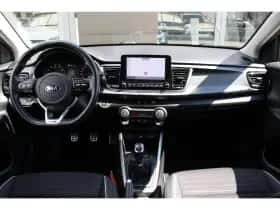 Kia Rio (2020) thumbnail 3