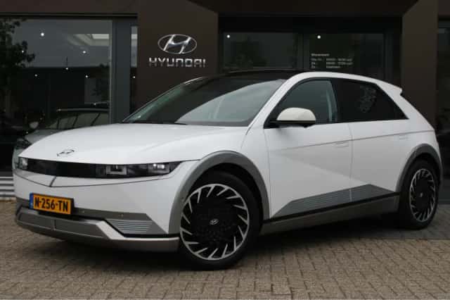 Hyundai Ioniq 5 (2021) thumbnail 1