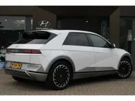 Hyundai Ioniq 5 (2021) thumbnail 2