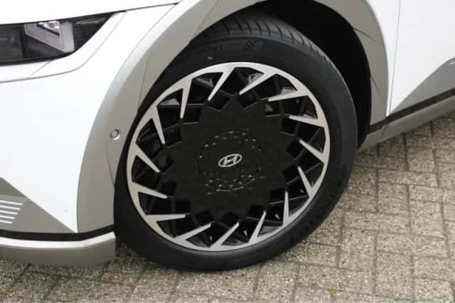 Hyundai Ioniq 5 (2021) thumbnail 5