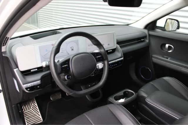 Hyundai Ioniq 5 (2021) thumbnail 9