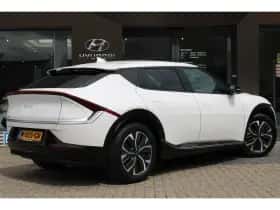 Kia EV6 (2021) thumbnail 2
