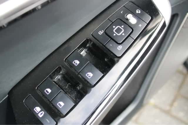 Kia EV6 (2021) thumbnail 18