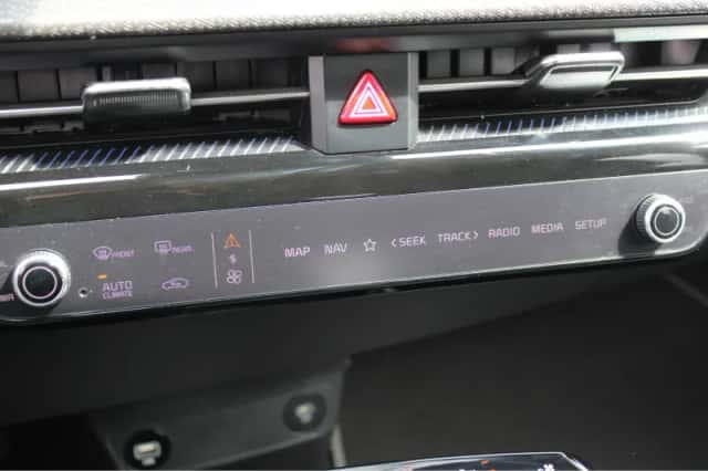 Kia EV6 (2021) thumbnail 34