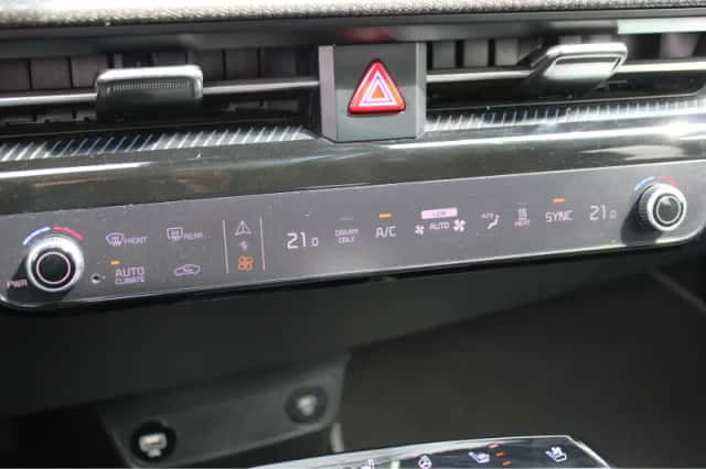 Kia EV6 (2021) thumbnail 35