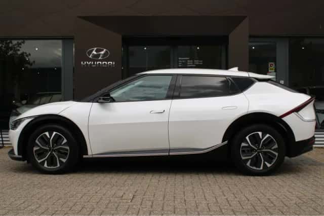 Kia EV6 (2021) thumbnail 6