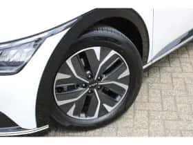 Kia EV6 (2021) thumbnail 8