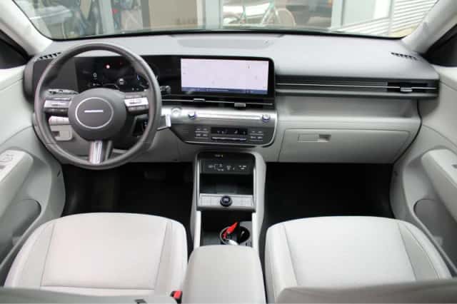 Hyundai Kona (2025) thumbnail 3