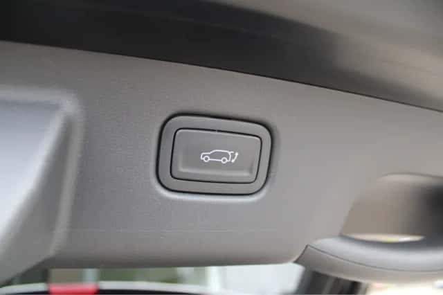 Hyundai Kona (2025) thumbnail 8