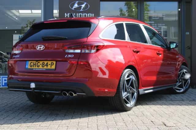 Hyundai i30 (2024) thumbnail 2