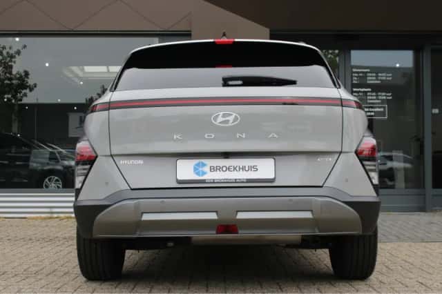 Hyundai Kona (2024) thumbnail 12