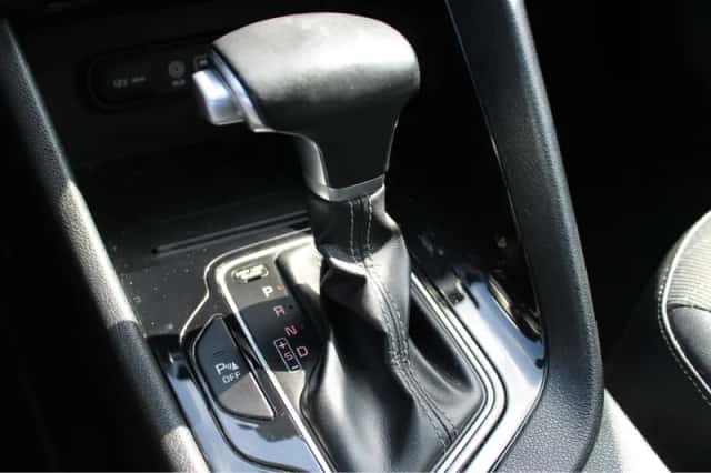 Kia Niro (2018) thumbnail 23