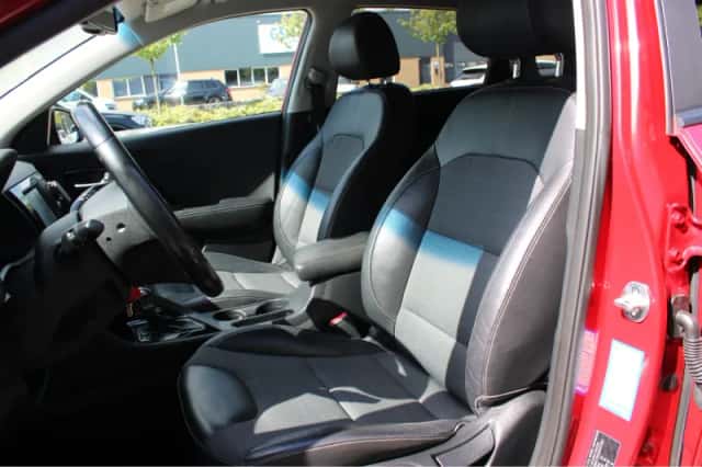 Kia Niro (2018) thumbnail 7