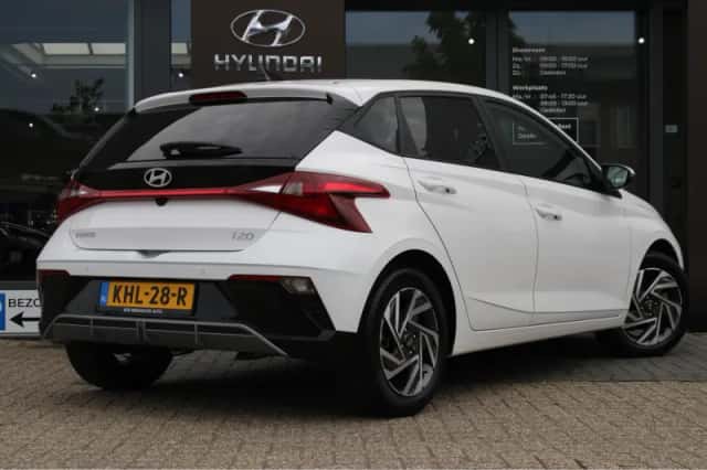 Hyundai i20 (2025) thumbnail 2