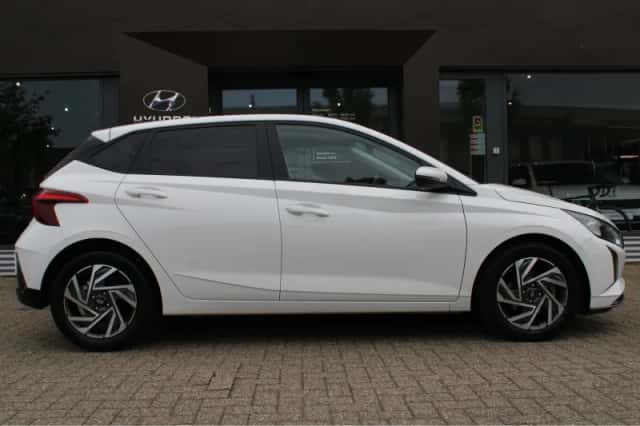 Hyundai i20 (2025) thumbnail 5