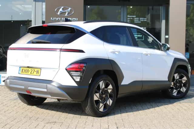 Hyundai Kona (2025) thumbnail 2