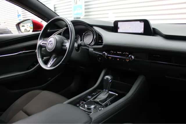 Mazda 3 (2020) thumbnail 3