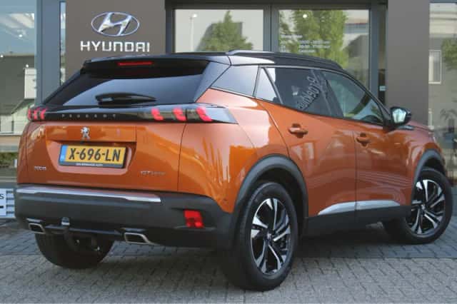 Peugeot 2008 (2020) thumbnail 2