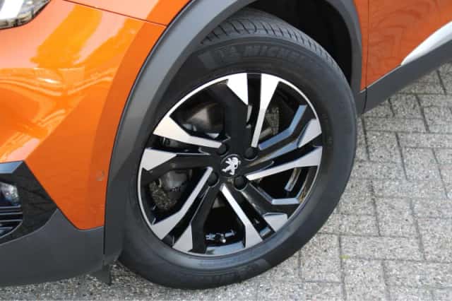 Peugeot 2008 (2020) thumbnail 5