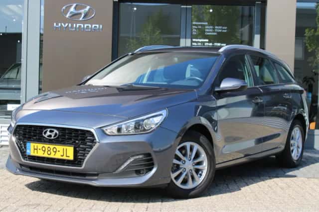 Hyundai i30 (2020) thumbnail 1