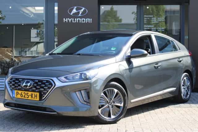 Hyundai Ioniq (2022) thumbnail 1