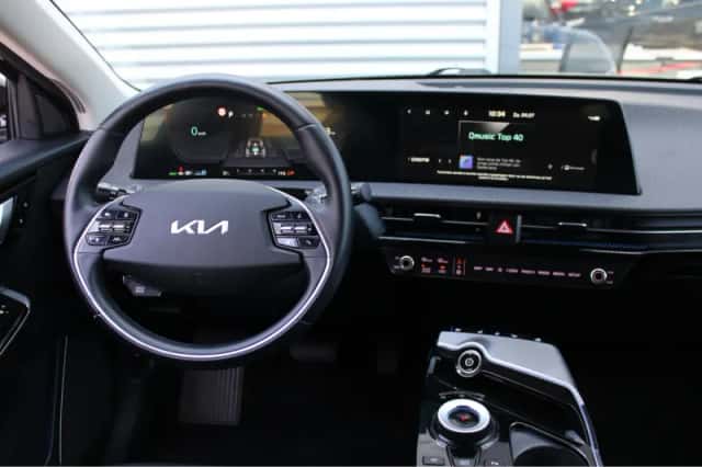 Kia EV6 (2022) thumbnail 4