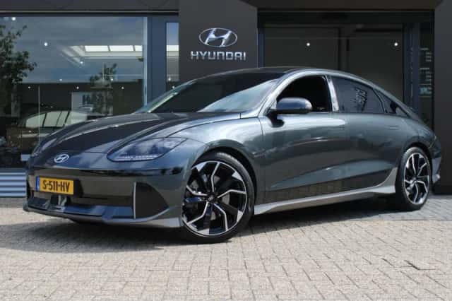 Hyundai Ioniq 6 (2023) thumbnail 1