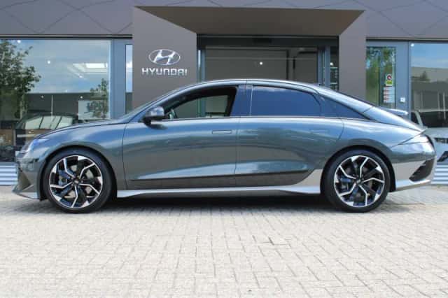 Hyundai Ioniq 6 (2023) thumbnail 5