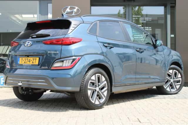 Hyundai Kona (2024) thumbnail 2