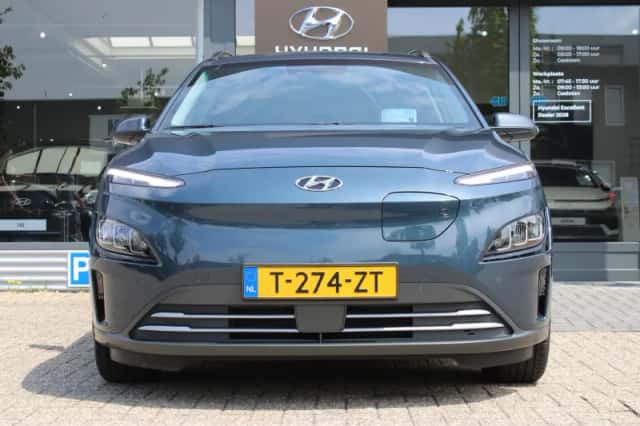 Hyundai Kona (2024) thumbnail 5