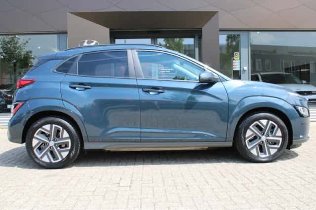 Hyundai Kona (2024) thumbnail 6