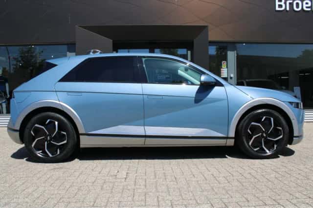 Hyundai Ioniq 5 (2022) thumbnail 5