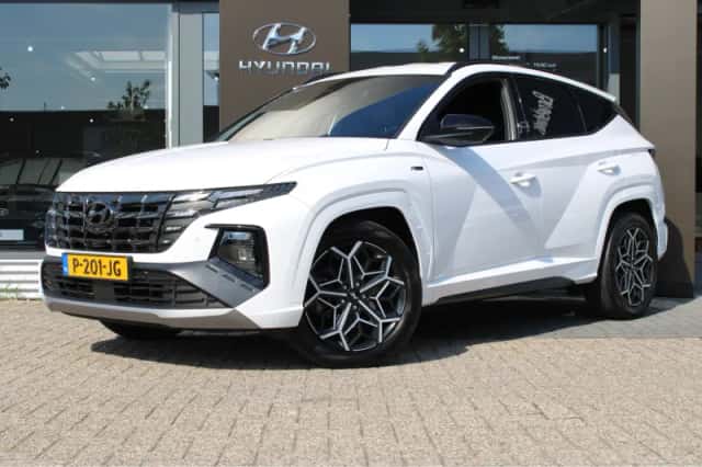 Hyundai Tucson (2022) thumbnail 1