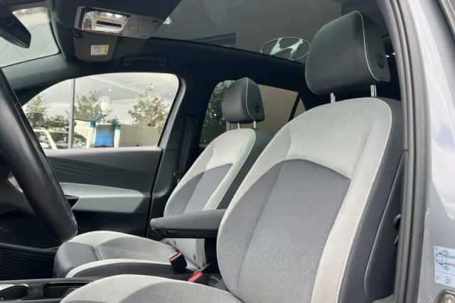 Volkswagen ID.3 (2020) thumbnail 4