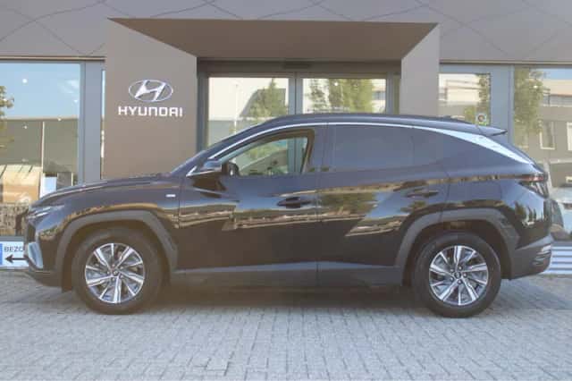 Hyundai Tucson (2022) thumbnail 5
