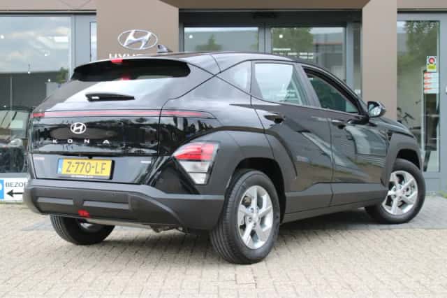 Hyundai Kona (2024) thumbnail 2