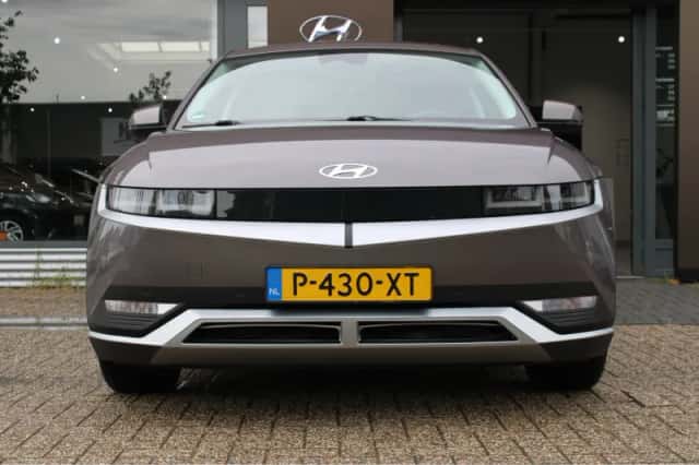 Hyundai Ioniq 5 (2022) thumbnail 5