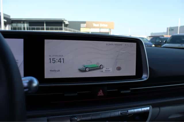 Hyundai Ioniq 6 (2025) thumbnail 17