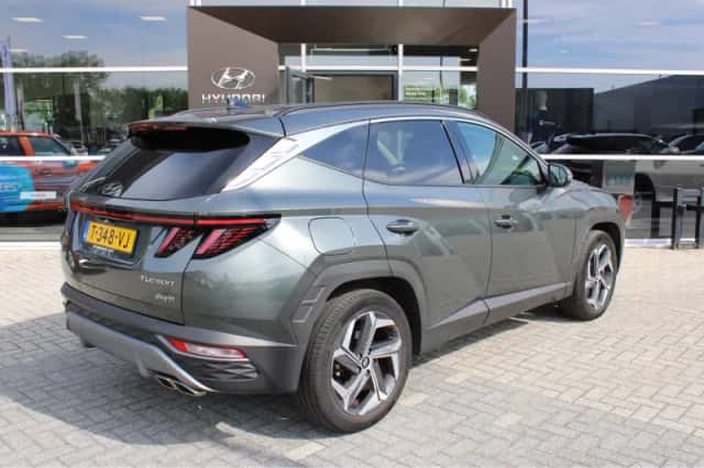 Hyundai Tucson (2023) thumbnail 2