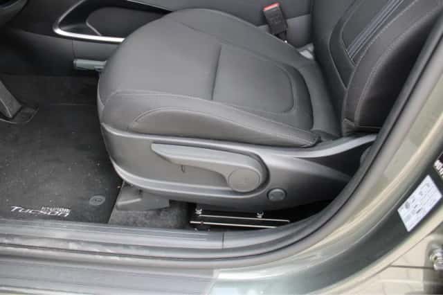 Hyundai Tucson (2023) thumbnail 12