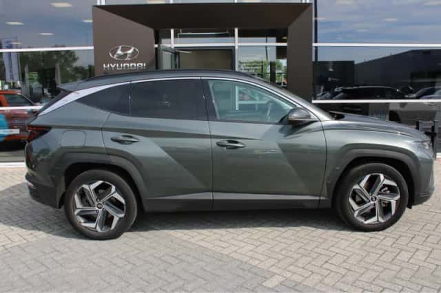 Hyundai Tucson (2023) thumbnail 4