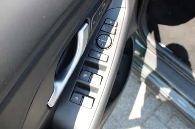 Hyundai i30 (2025) thumbnail 12