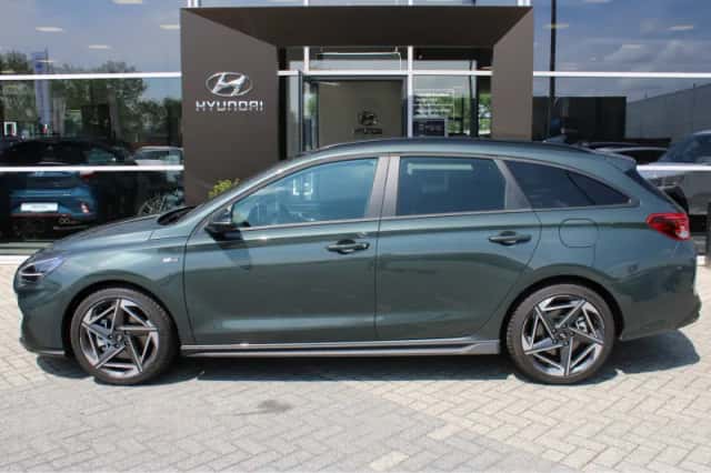 Hyundai i30 (2025) thumbnail 3