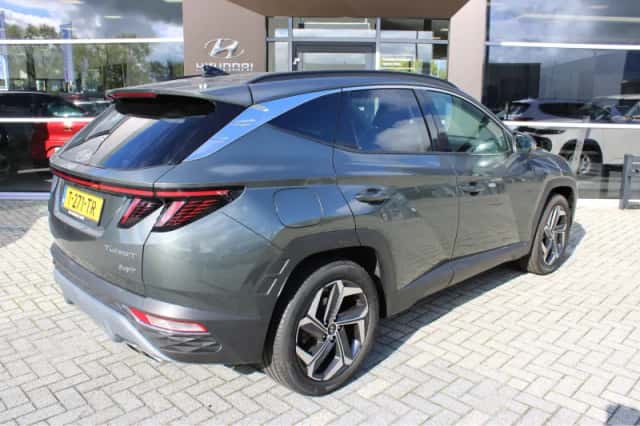 Hyundai Tucson (2023) thumbnail 2