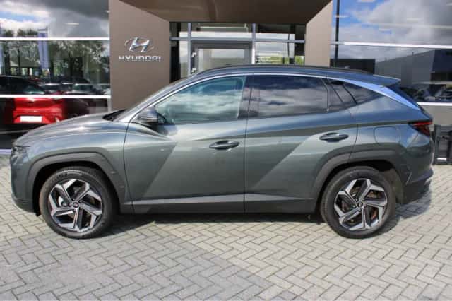 Hyundai Tucson (2023) thumbnail 3