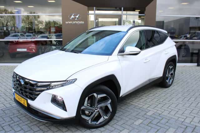 Hyundai Tucson (2023) thumbnail 1